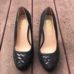 Like new gorgeous heels!